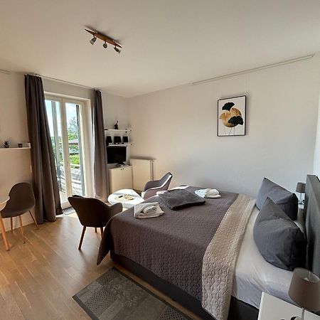Einraumapartment Im Erdgeschoss Mit Seeblick Rheinsberg Exteriör bild
